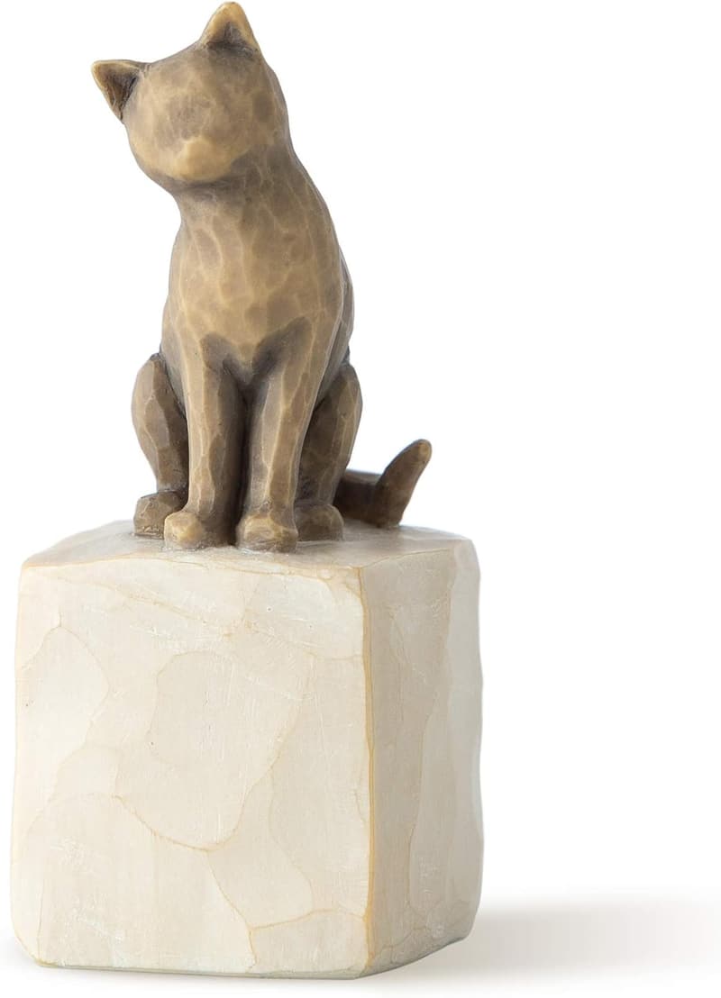 Love My Cat Figurine - Hand-Painted Sculpted Decor