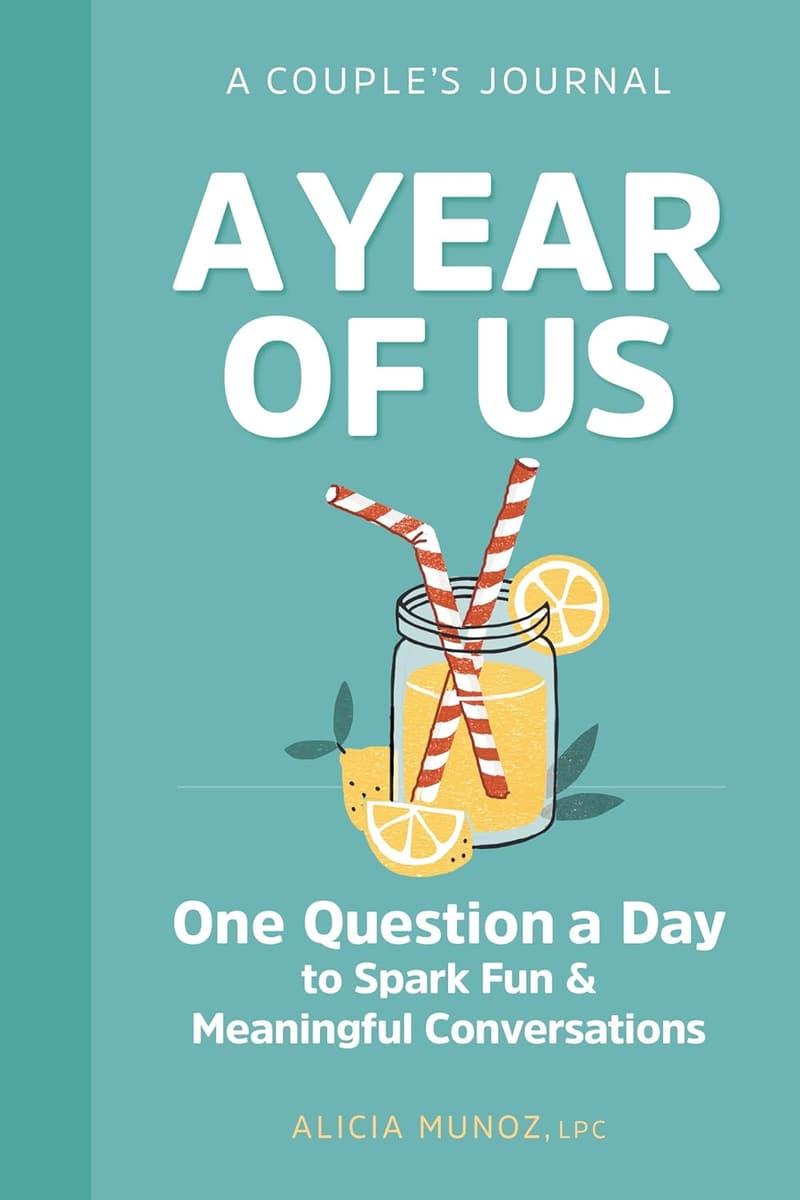 Couples Journal: One Question a Day for Meaningful Conversations