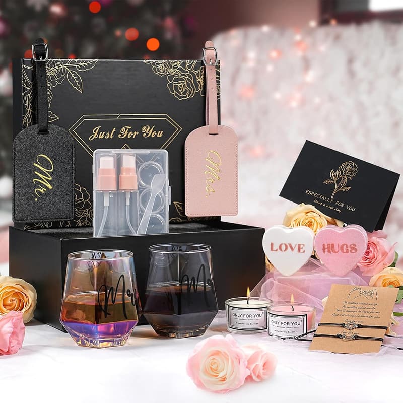 Newlywed Gifts: Mr and Mrs Personalized Wine Glasses Set