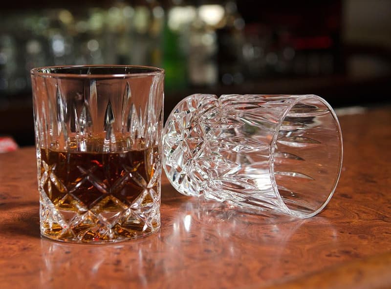 Astor Crystal Whiskey Glass Set – Luxury Tumblers for Bourbon Lovers