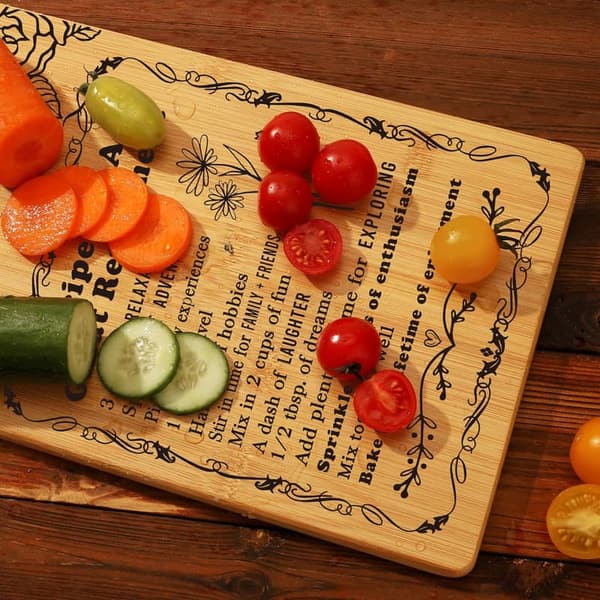 2025 Retirement Gift: Cutting Board Set for Women