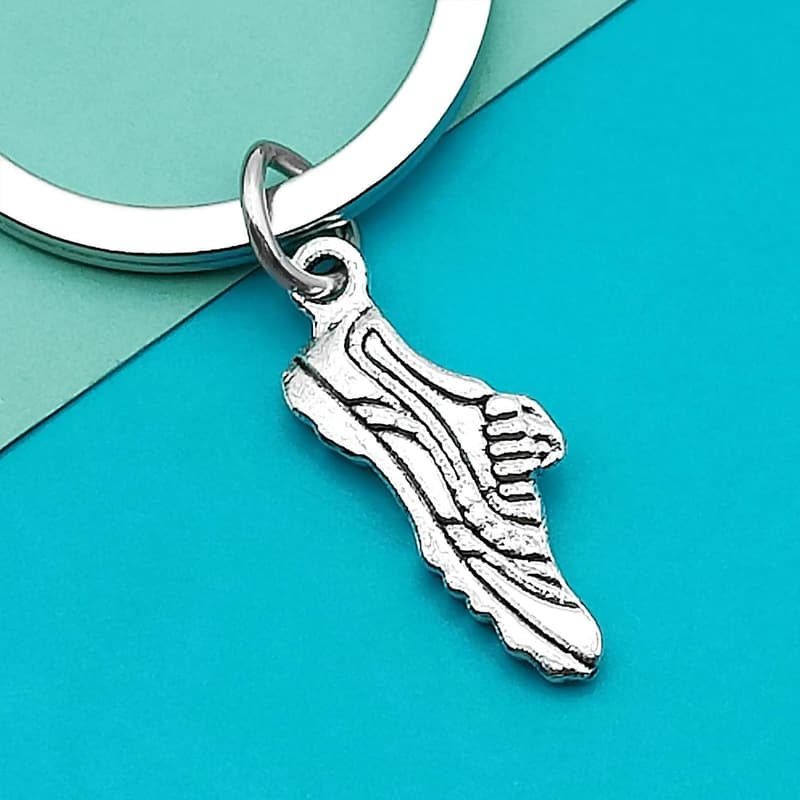 Marathon Runner Keychain - Inspirational Fitness Gift for Runners