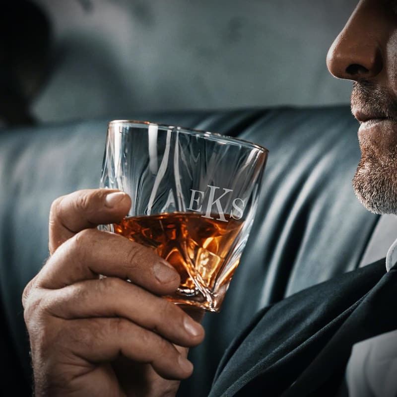 Custom Twist Whiskey Glasses Set for Men