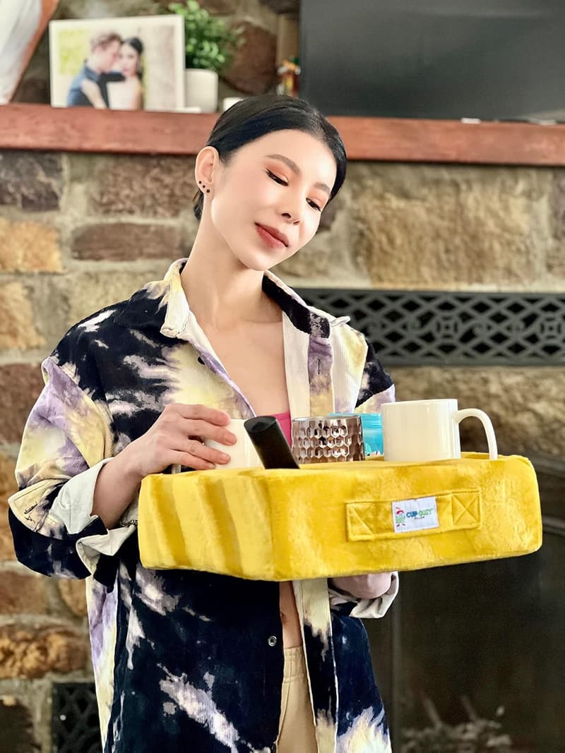 Deluxe Yellow Cup Cozy Pillow – Ultimate Spill-Proof Drink Holder
