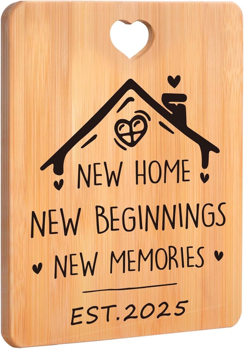 Housewarming Gift: Engraved Bamboo Cutting Board for Couples