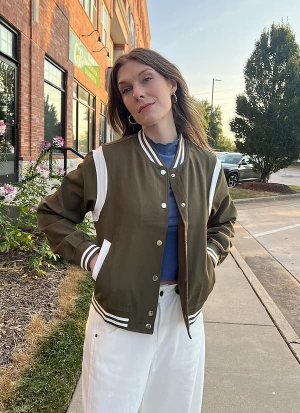 Lightweight Women's Casual Bomber Jacket with Pockets
