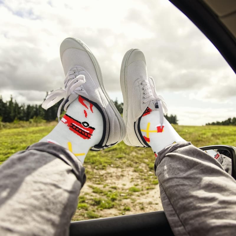 Funny Dress Crew Socks for Men - Fun Gift for Dad or Grandpa