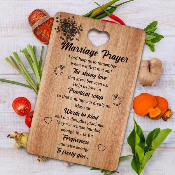 Engraved Acacia Cutting Board for Newlyweds