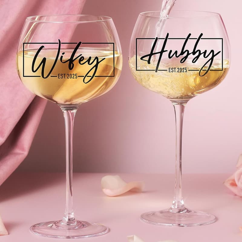 Wedding Gifts for Couples 2025 - Mr & Mrs Wedding Wine Glasses
