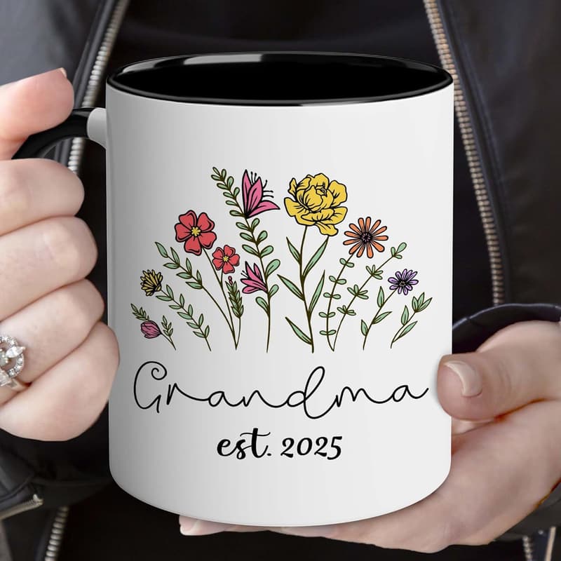 2025 First-Time Grandma Mug - Baby Announcement Gift