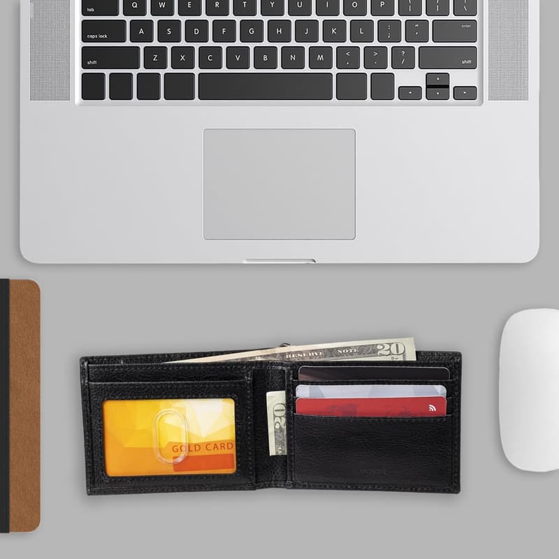 Dickies Men's Chain Trifold & Bifold Wallets
