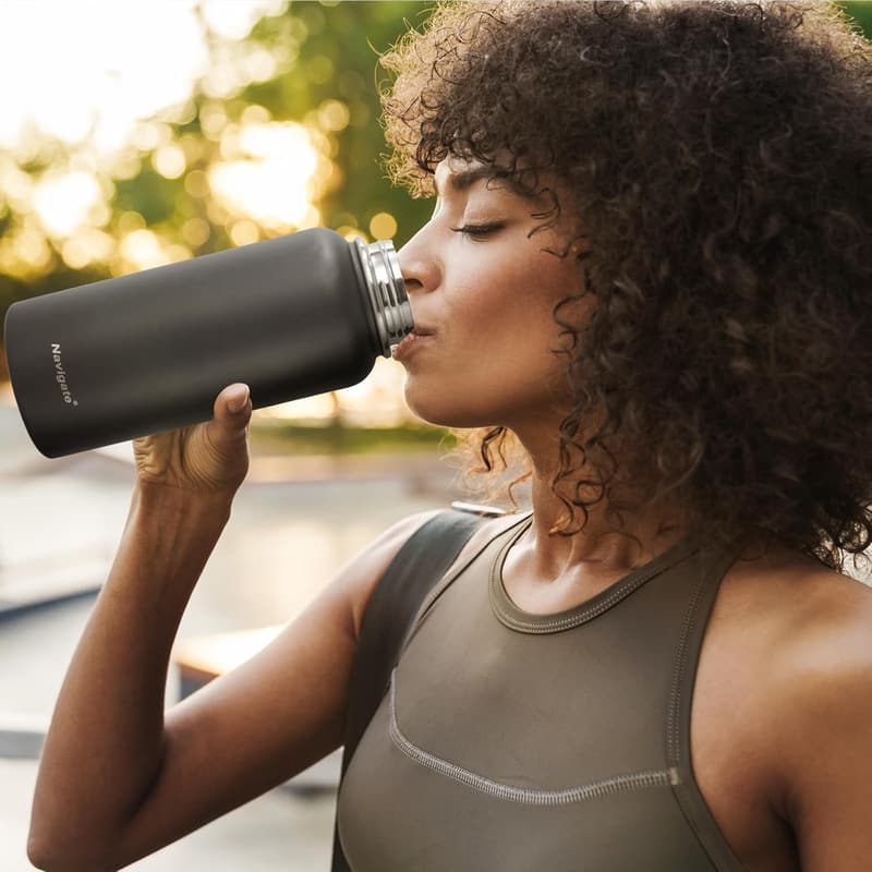 Insulated 32 oz Stainless Steel Sports Water Bottle - Black