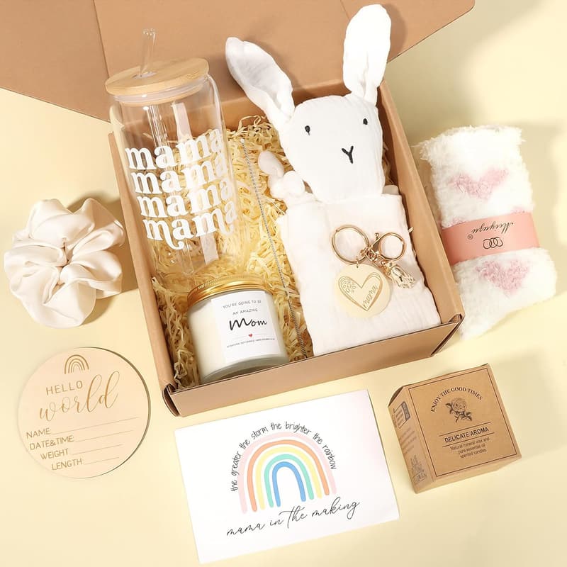 New Mom Care Package: Thoughtful Gifts for Expecting Moms