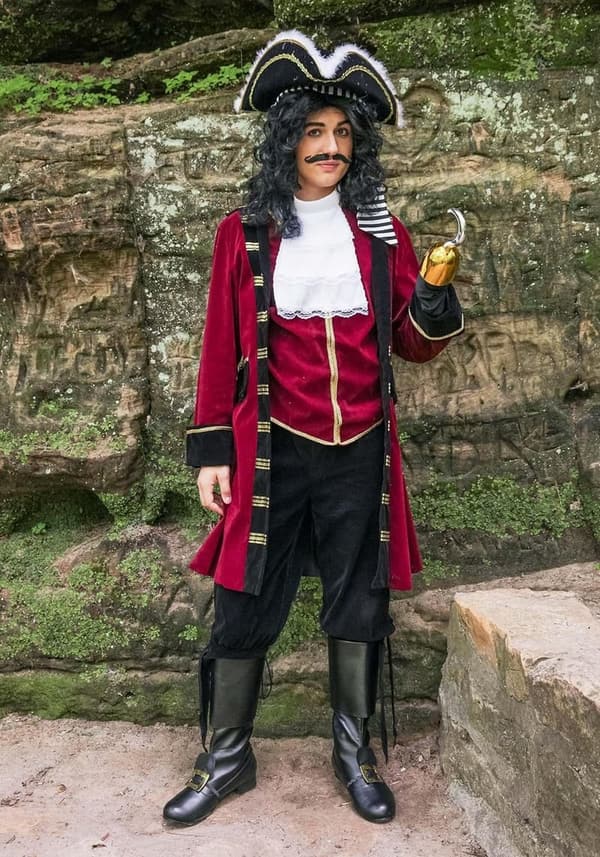 Plus Size Deluxe Captain Hook Costume (2X-6X)