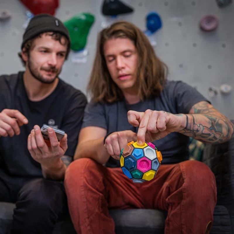 3D Climbing Ball - Enhances Concentration & Dexterity