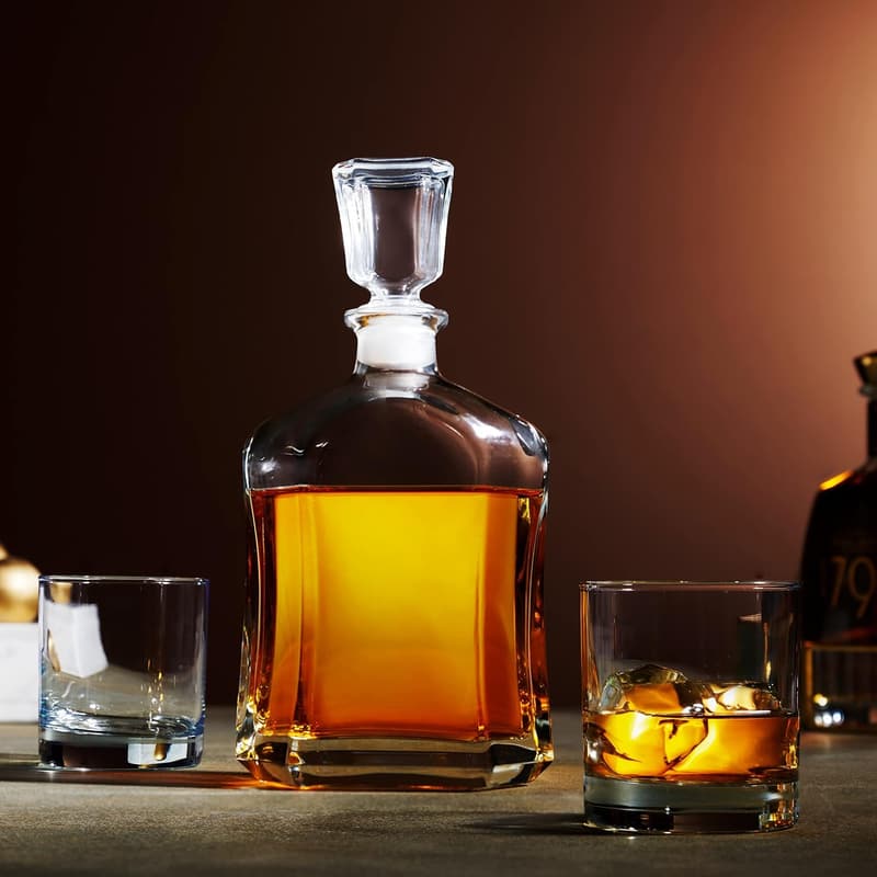 Italian Whiskey Decanter Set with 2 Glasses - 23.75oz