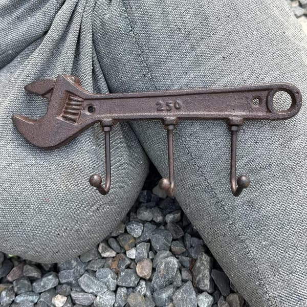 Vintage Wrench Key Rack Hooks - Antique Wall Decor for Men