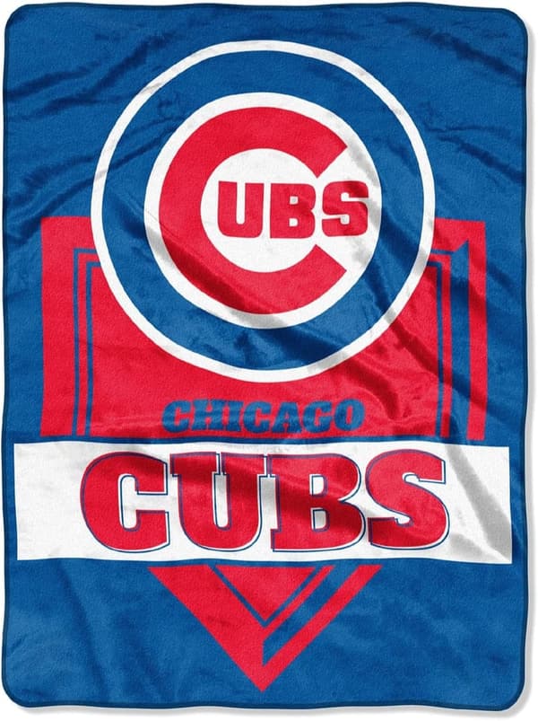 Chicago Cubs Royal Plush Throw Blanket, Multicolor