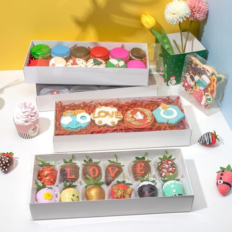 Clear Chocolate Covered Strawberry Gift Boxes - 20-Pack