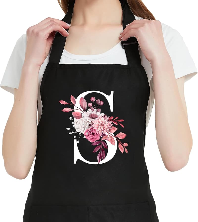 Cute Personalized Chef Apron with Pockets for Mom's Birthday