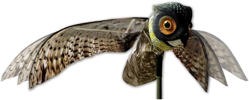 Lifelike Owl Decoy with Moving Wings for Pest Control