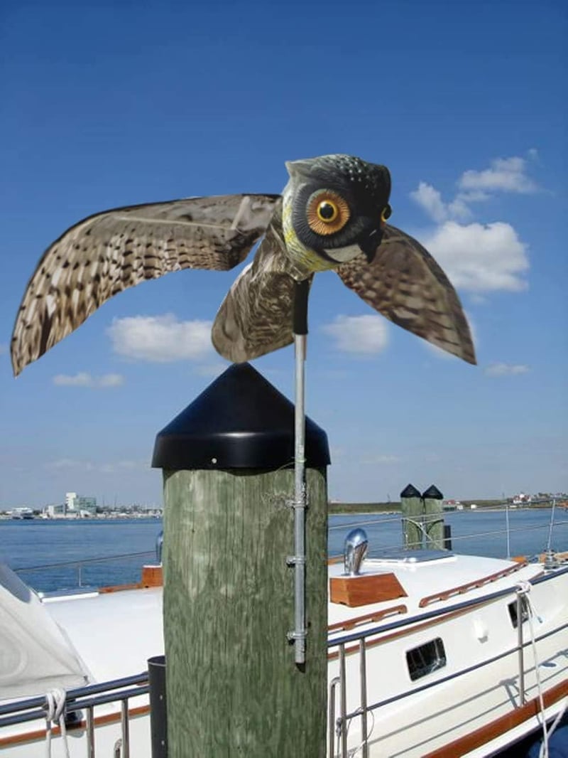 Lifelike Owl Decoy with Moving Wings for Pest Control