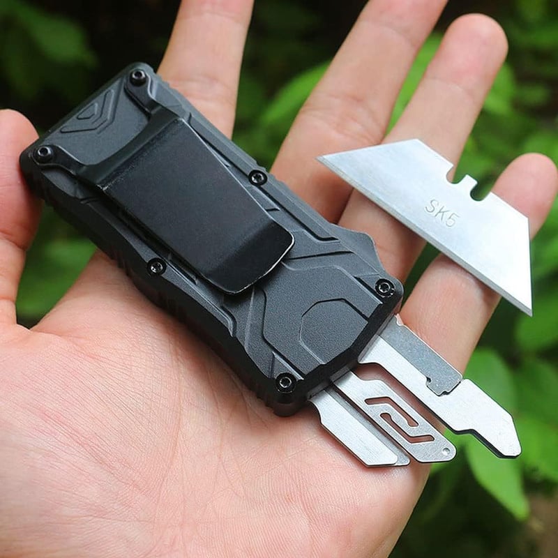 Auto-Retractable Box Cutter, Aluminum Alloy, Black