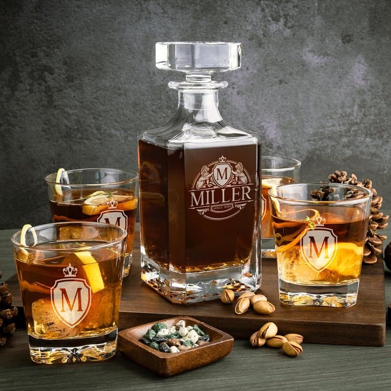 Custom Whiskey Set: 25 Oz Decanter & 4 Glasses