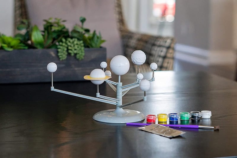 Solar System DIY Planetarium Model - Glow Kit for Kids