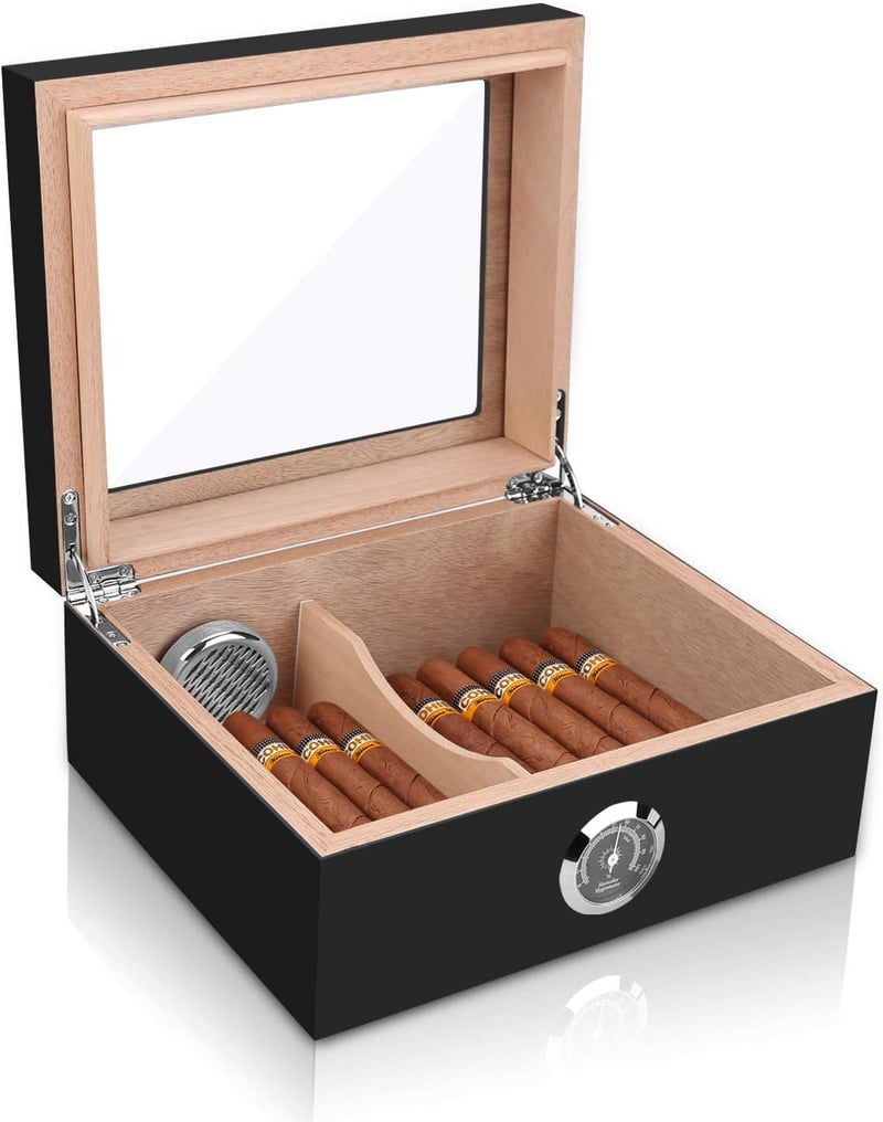 Gloss Black Cedar Humidor for 25-50 Cigars