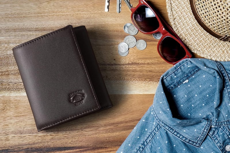 Men's RFID Leather Wallet, Trifold with Flip-Out ID Holder