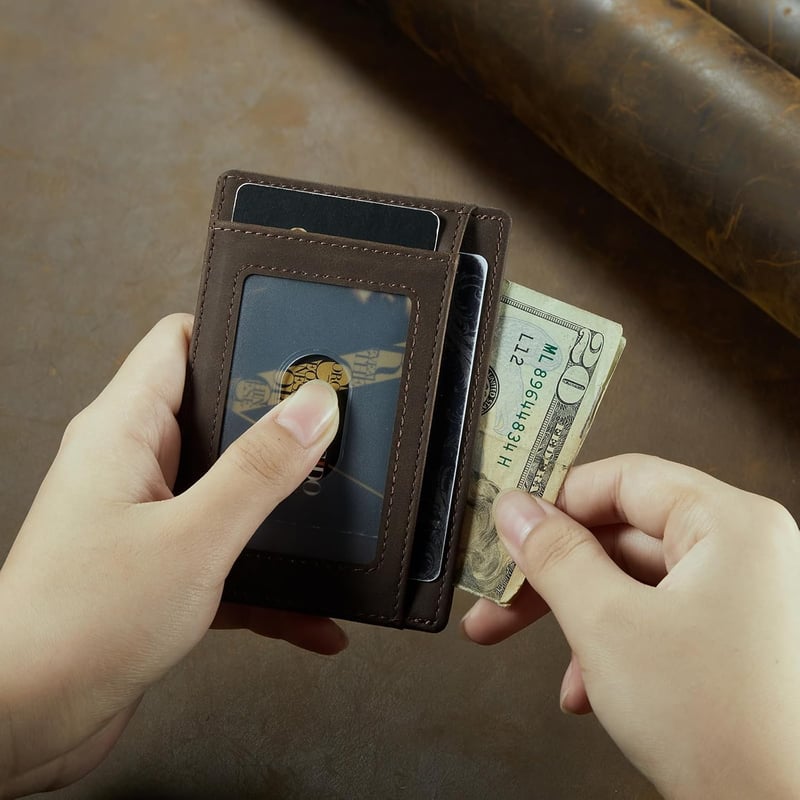 Minimalist Leather RFID Blocking Wallet