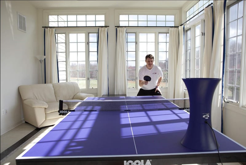 Table Tennis Training Robot – Automatic Ball Server, Blue