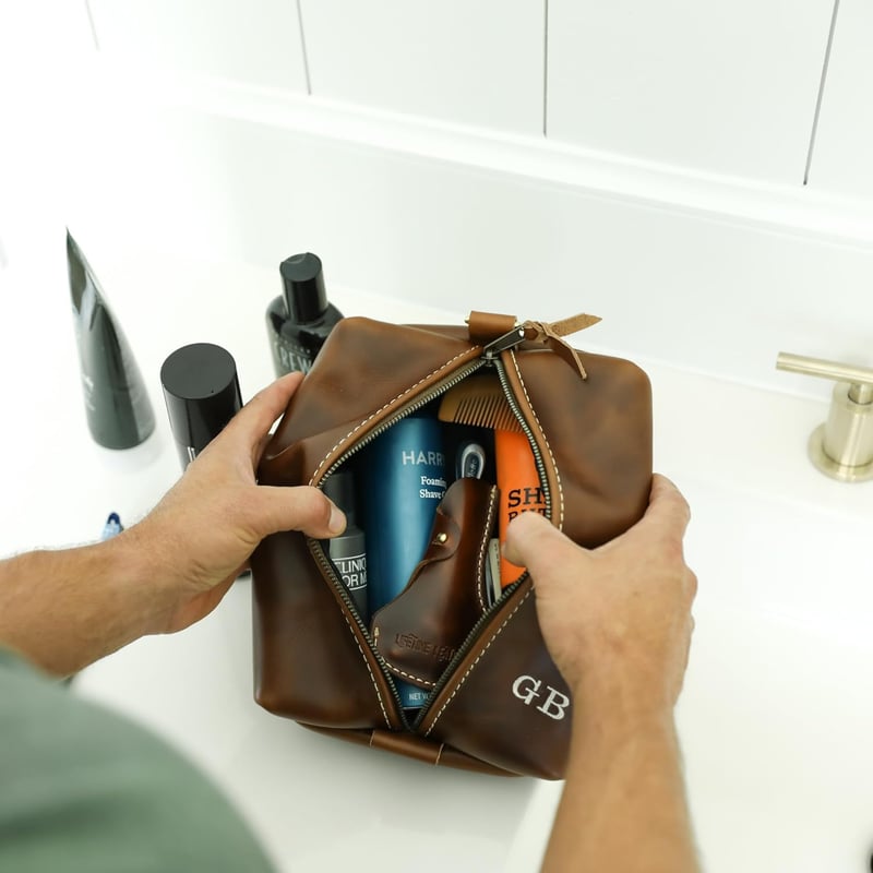Groomsmen Heirloom Leather Dopp Kit – Personalized Toiletry Bag