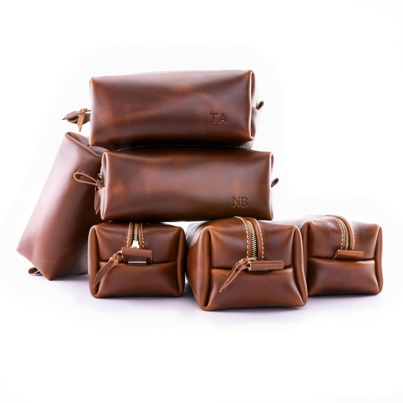 Men's Personalized Leather Toiletry Bag – Handmade Travel Gift