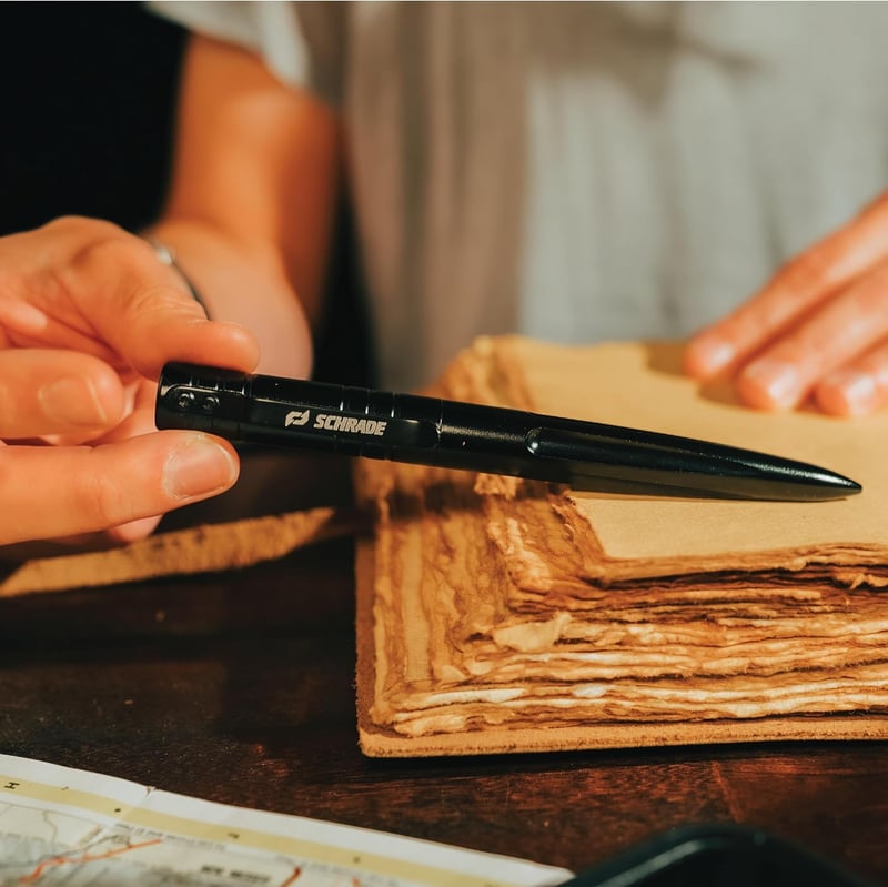 Outdoor Survival Pen with Refillable Screw-off Cap