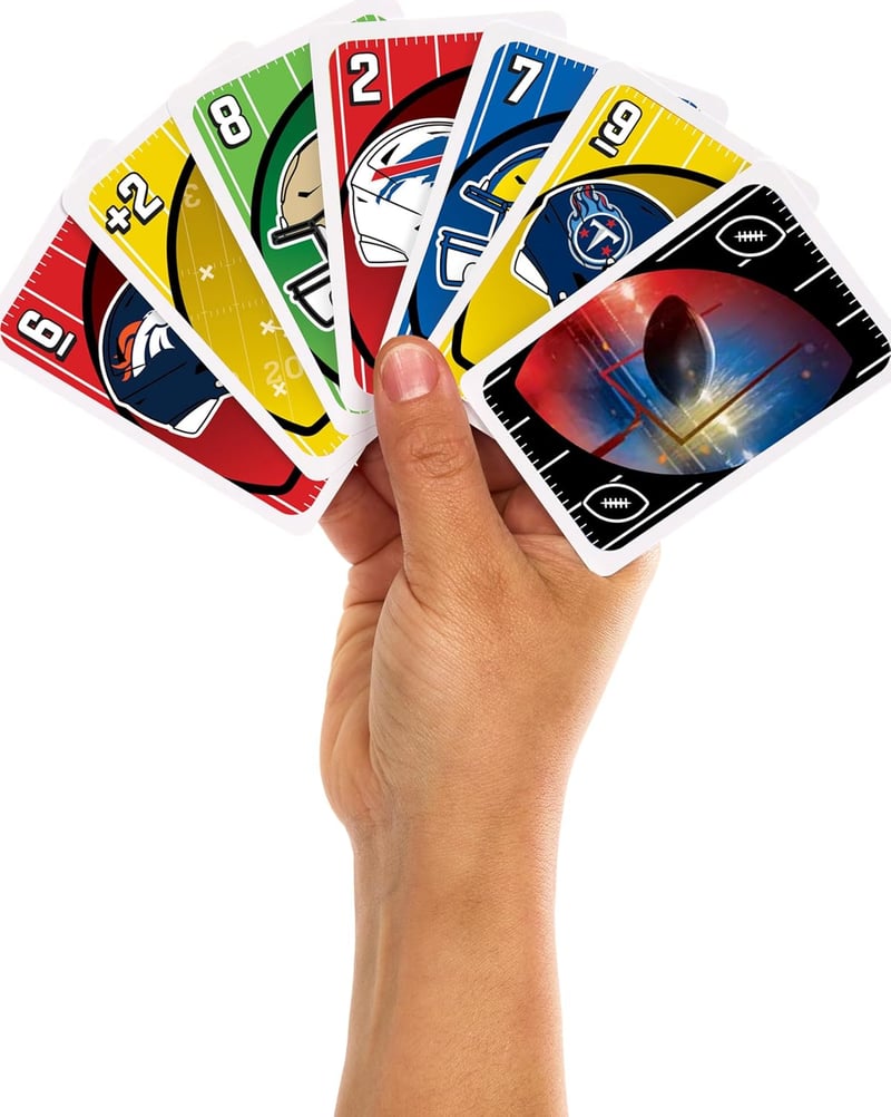 NFL UNO Card Game in Tin - Kids & Adults