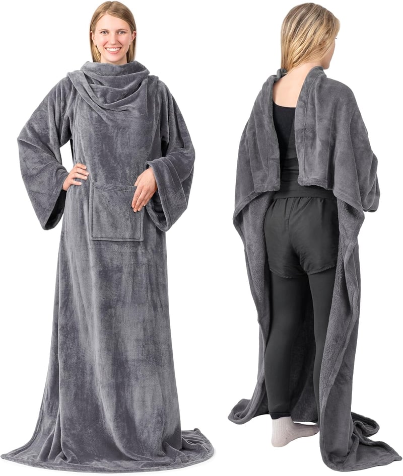 Christmas Cozy Fleece Blanket with Sleeves