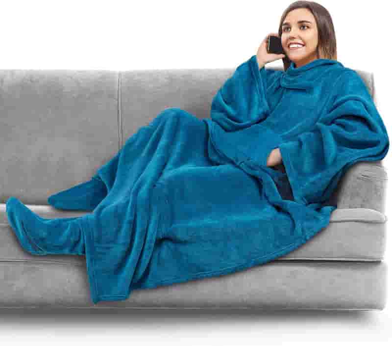 Wearable Fleece Blanket with Sleeves & Foot Pockets