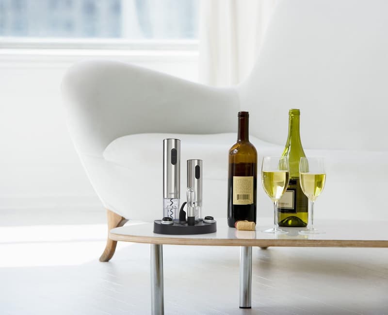 Wine Gift Set: Electric Opener & Aerator Collection