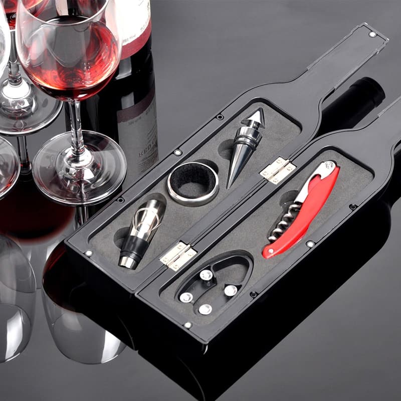 Wine Accessories Gift Set: 5-Piece Elegant Corkscrew