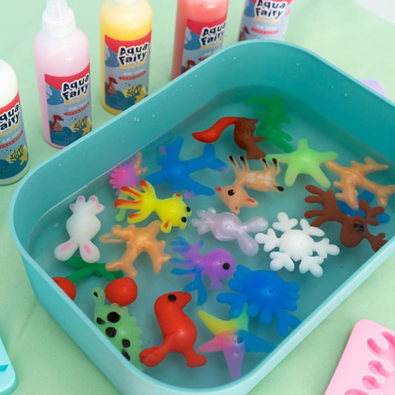 Kids' Birthday Magic Water Toy Kit, 24 Shape Molds