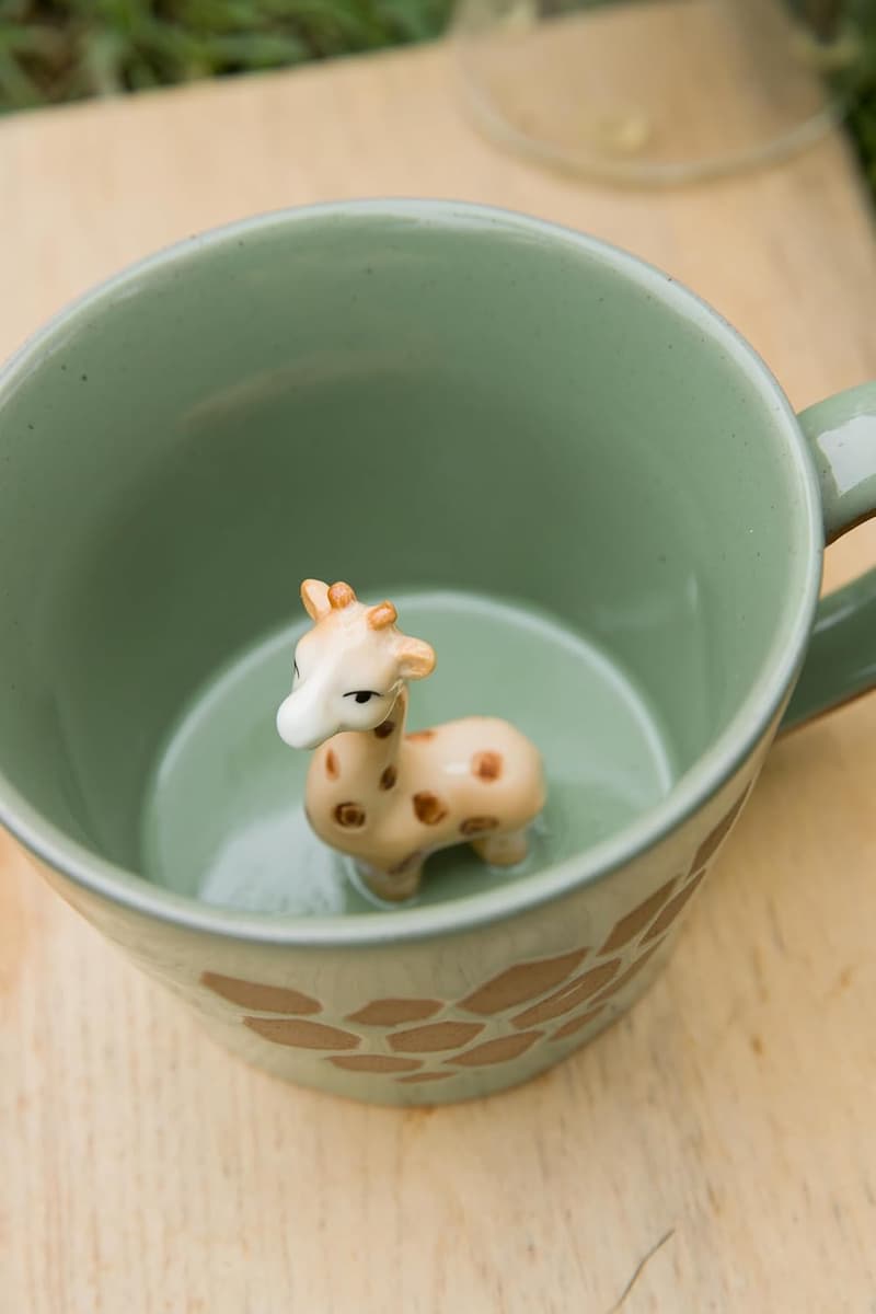 Holiday Gift Green Giraffe Ceramic Mug for Coffee Lovers