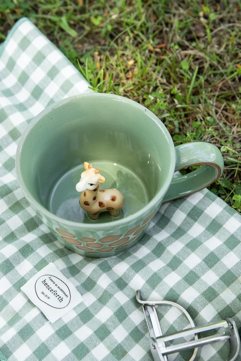 Holiday Gift Green Giraffe Ceramic Mug for Coffee Lovers