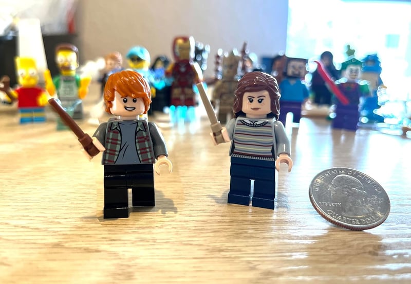 Harry Potter Hermione & Ron Weasley Minifigures with Wands