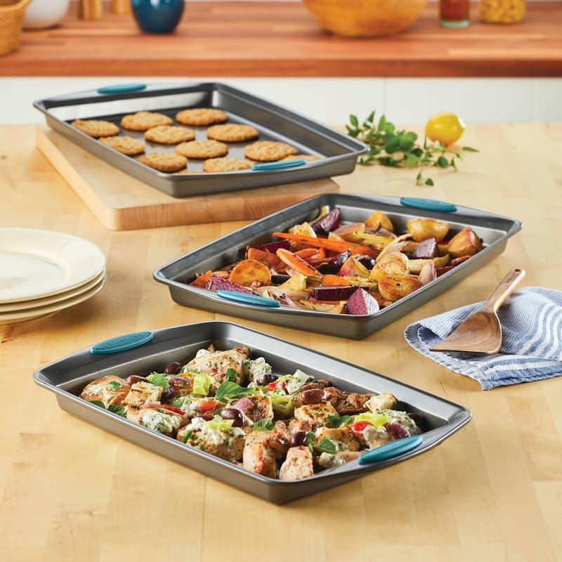 Nonstick 3-Piece Cookie Pan Set with Agave Blue Grips