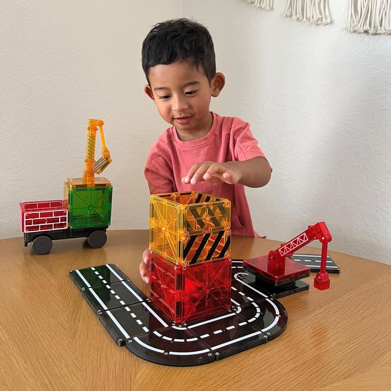 Magna-Tiles 32-Piece Magnetic Building Set