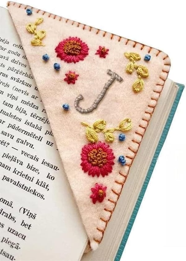 Personalized Handmade Felt Flower Corner Bookmark for Book Lovers