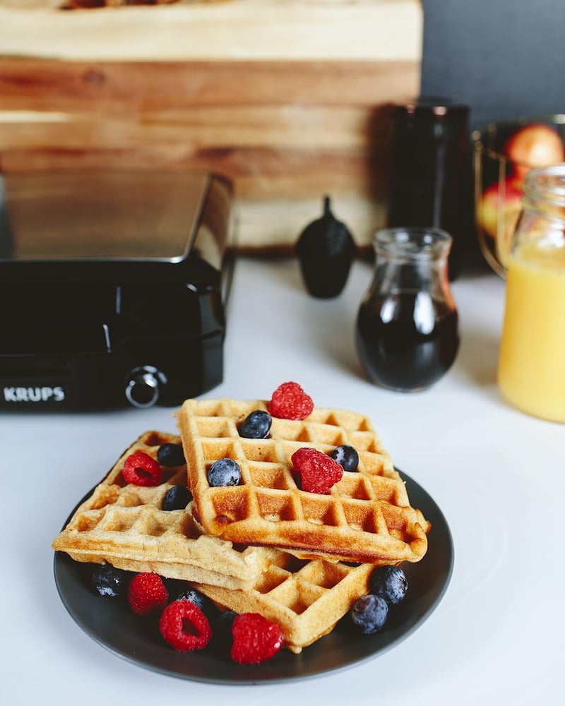 4-Slice Belgian Waffle Maker with Removable Plates - Stainless Steel