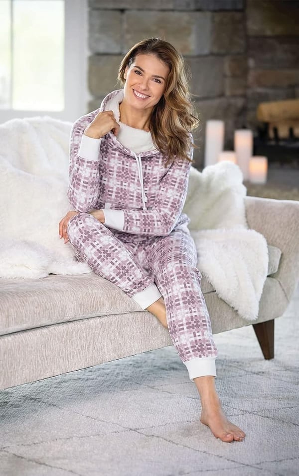 Cozy Women's Pajama Set - Perfect for Relaxation